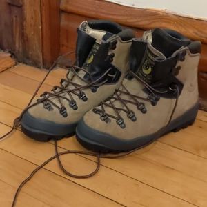 LAST CHANCE La Sportiva boots